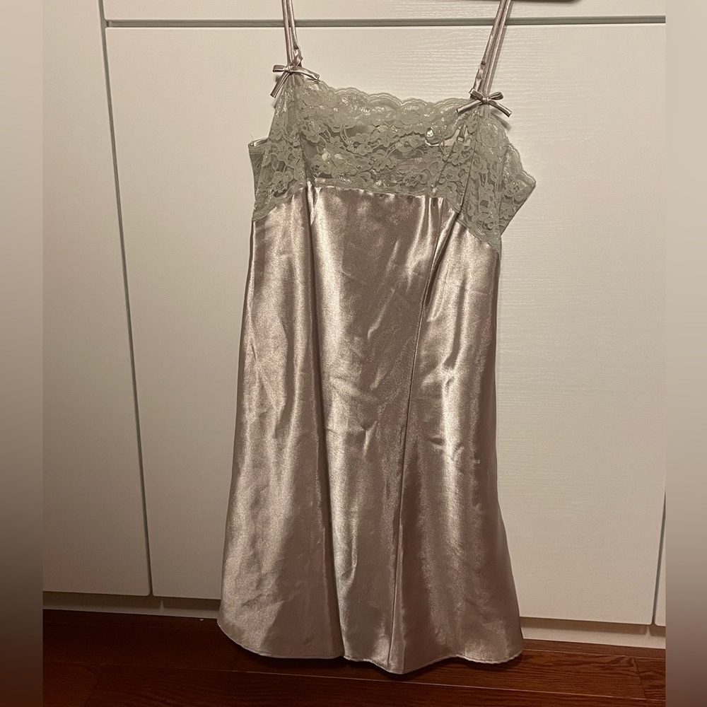 Vintage lace bow slip from LaSenza